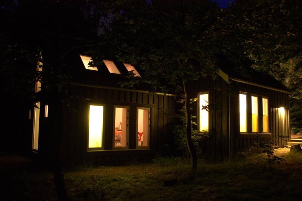 Oak Cottage Near Ronne & Beach Exterior photo